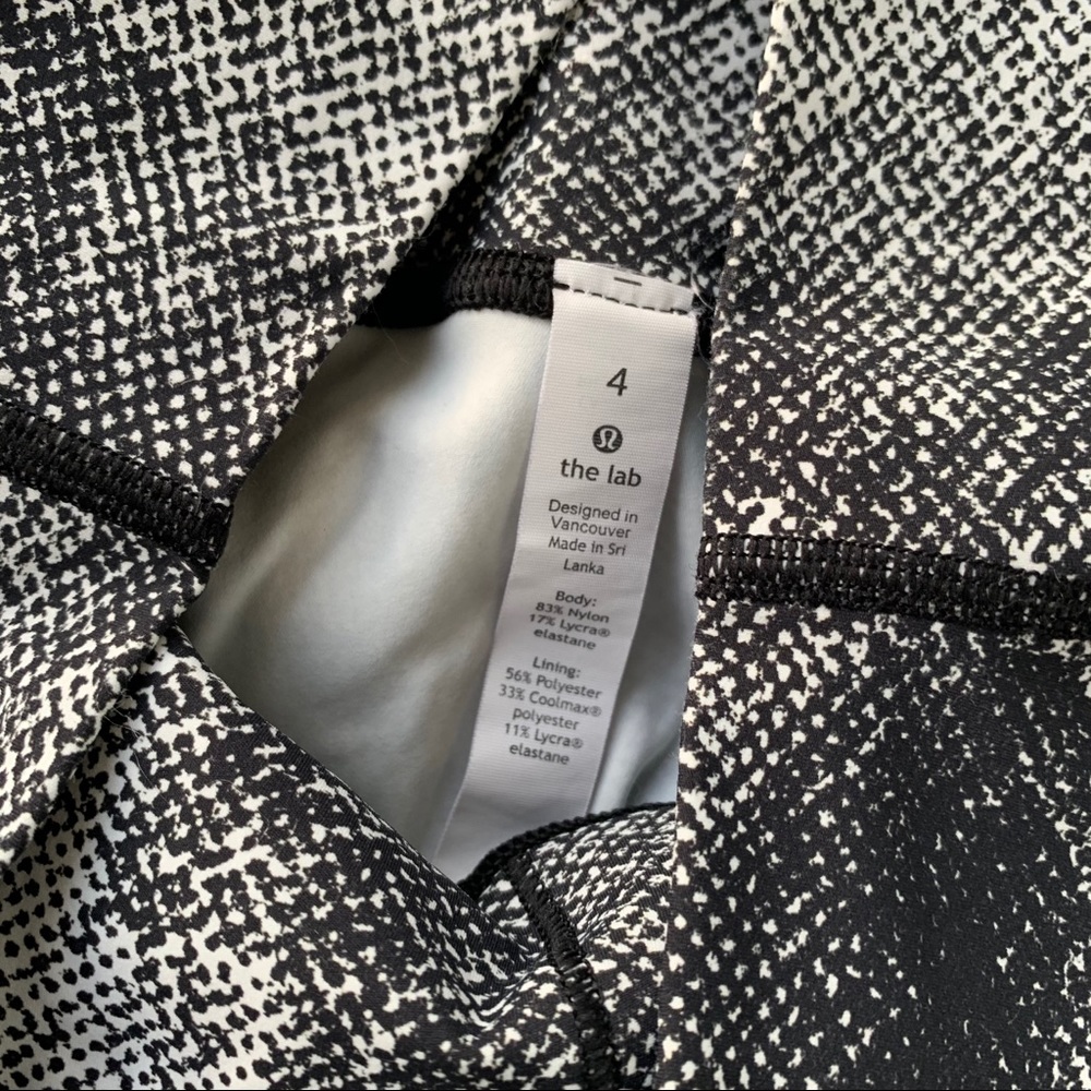 Lululemon Black White Patterned Leggings Size 4 - Picture 7 of 8